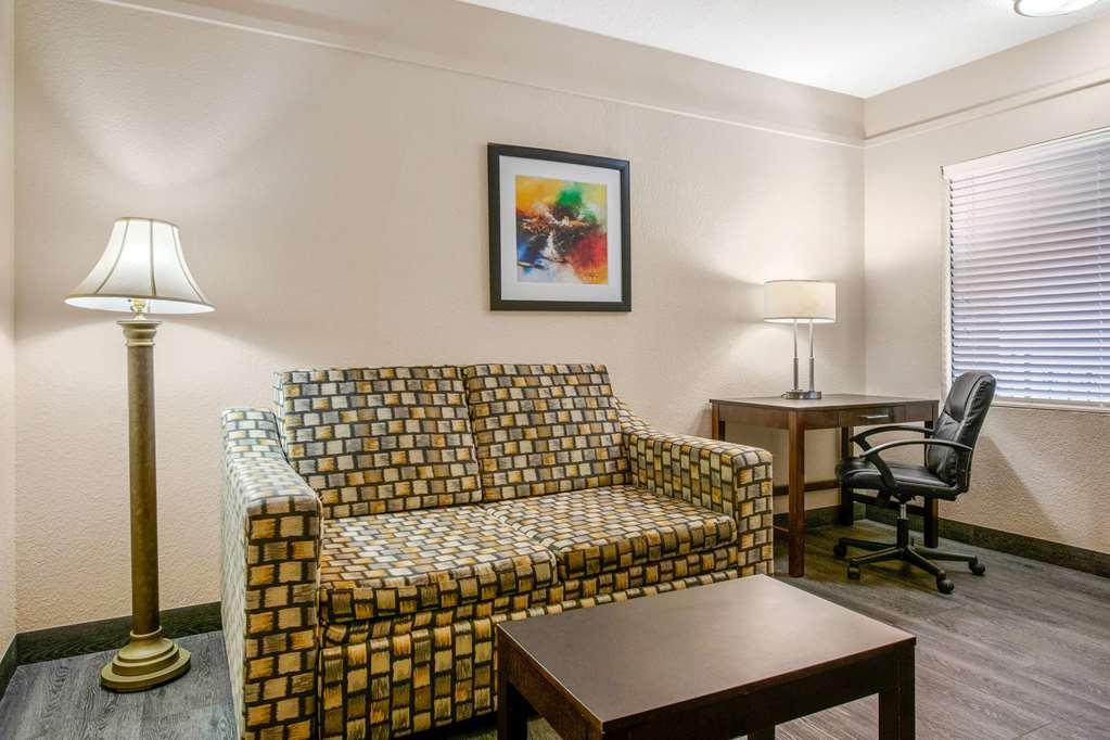 Quality Inn & Suites Jacksonville-Baymeadows Exterior foto