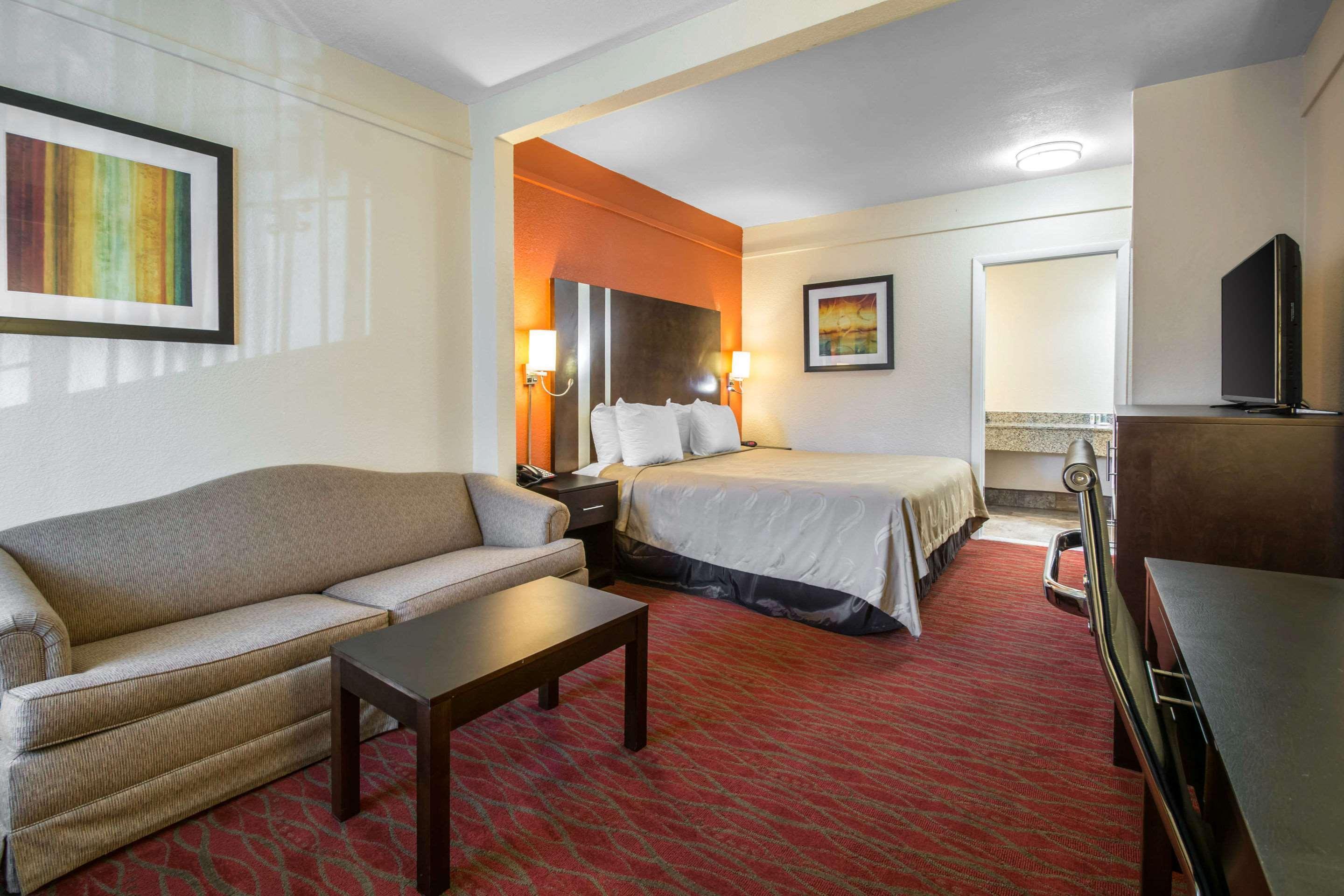 Quality Inn & Suites Jacksonville-Baymeadows Exterior foto